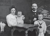 Родители Г. Гельмана с сыном Гансом и дочерью Гретой